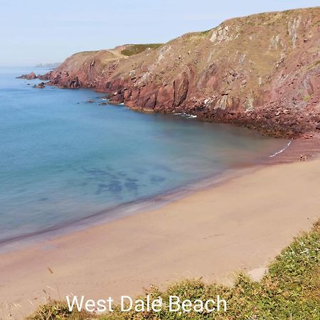 Holiday Home In Dale, Pembrokeshire Pokoj fotografie